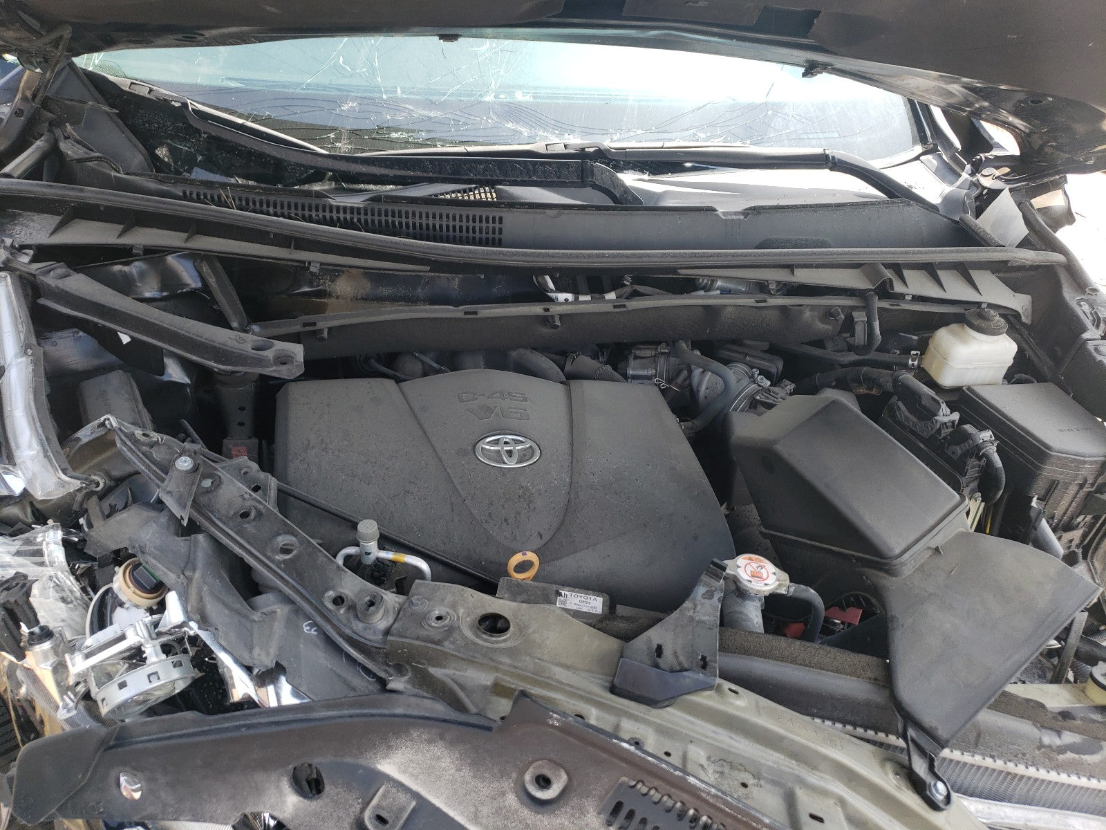 2018 TOYOTA HIGHLANDER - 5TDZZRFH7JS277855