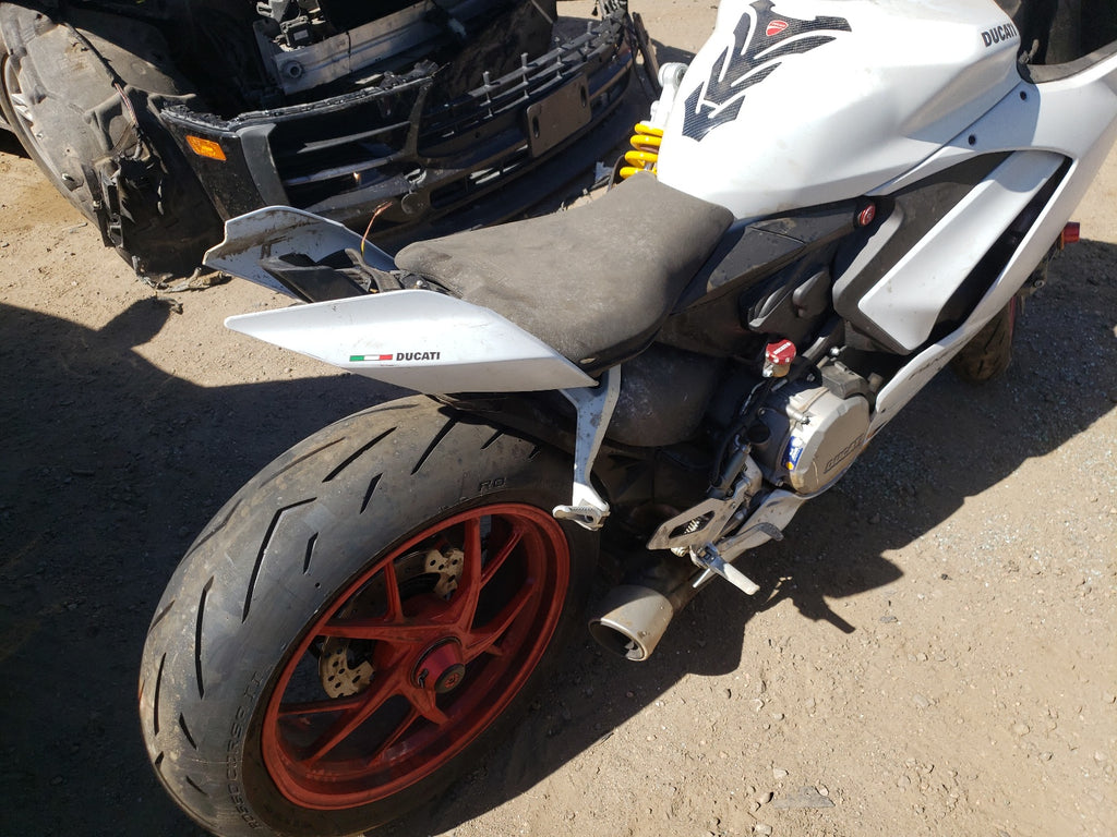 2021 DUCATI PANIGALE V - ZDMHAATW6MB005403
