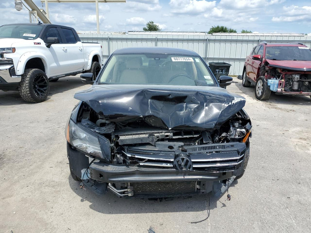 2015 VOLKSWAGEN PASSAT S - 1VWAT7A39FC111258