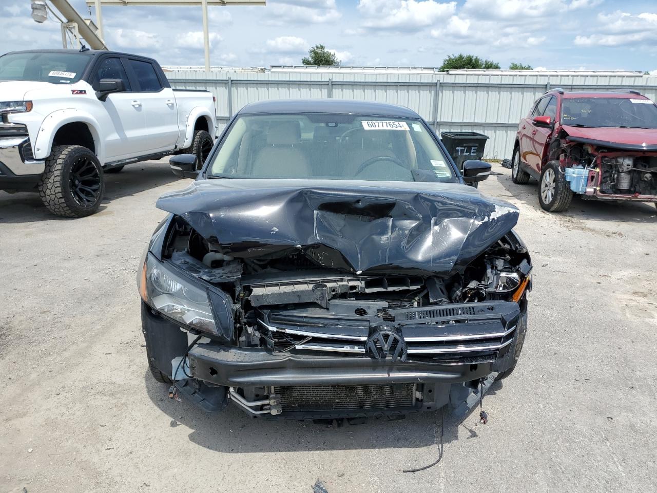 2015 VOLKSWAGEN PASSAT S - 1VWAT7A39FC111258