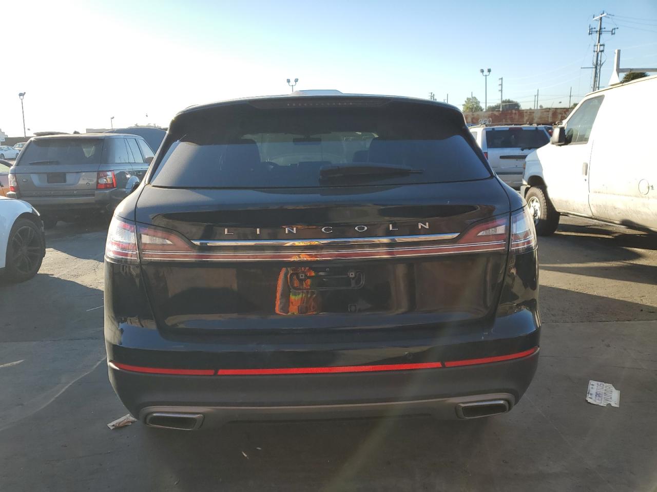 2021 LINCOLN NAUTILUS R - 2LMPJ8K99MBL10206