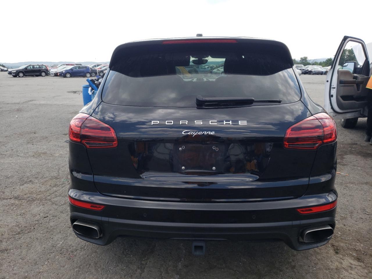 2017 PORSCHE CAYENNE - WP1AA2A22HKA88108