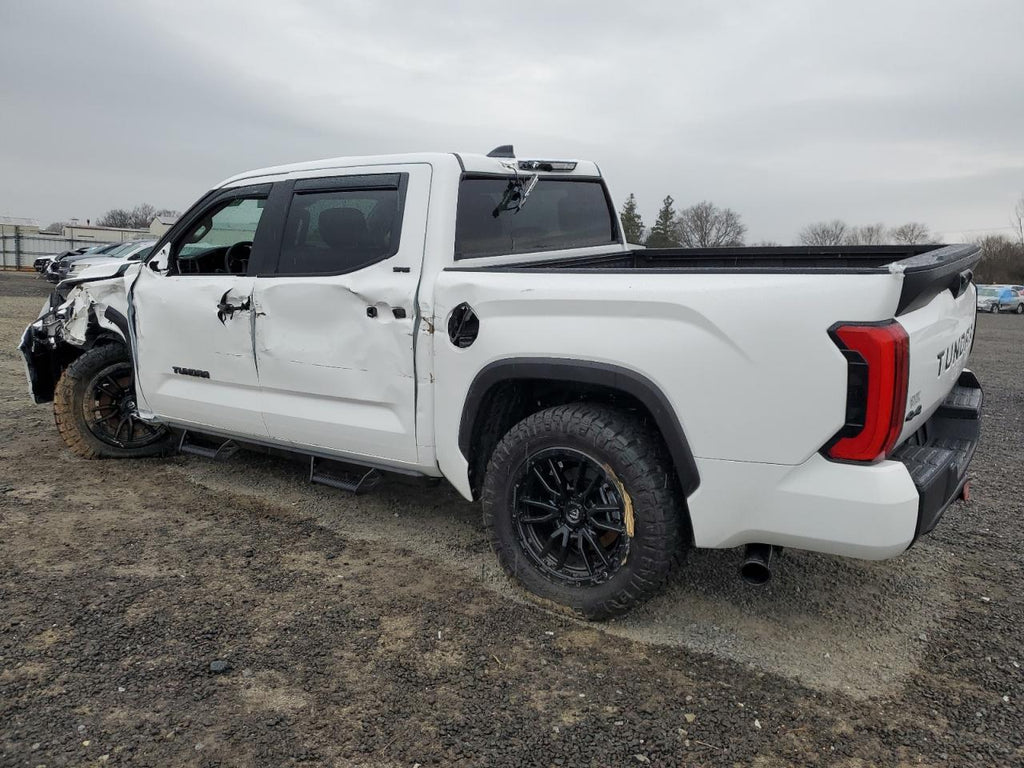 2024 TOYOTA TUNDRA CRE - 5TFLA5DB5RX155800