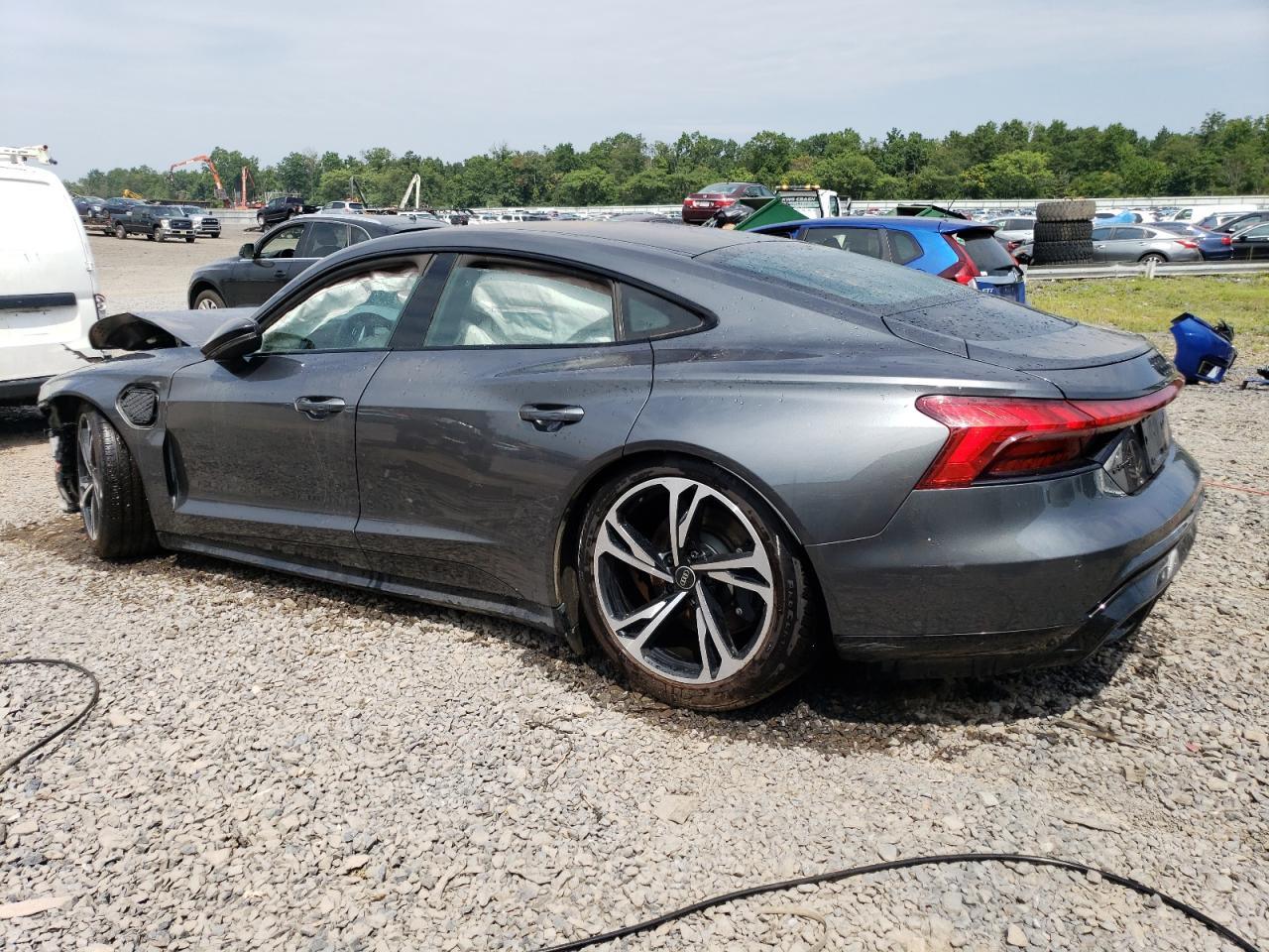 2022 AUDI E-TRON GT - WAUCJBFW5N7004381