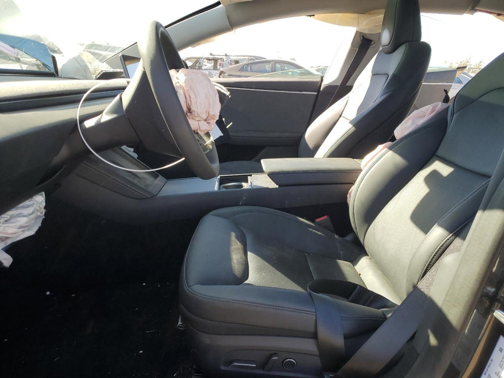 2024 TESLA MODEL 3 - 5YJ3E1EA8RF743638