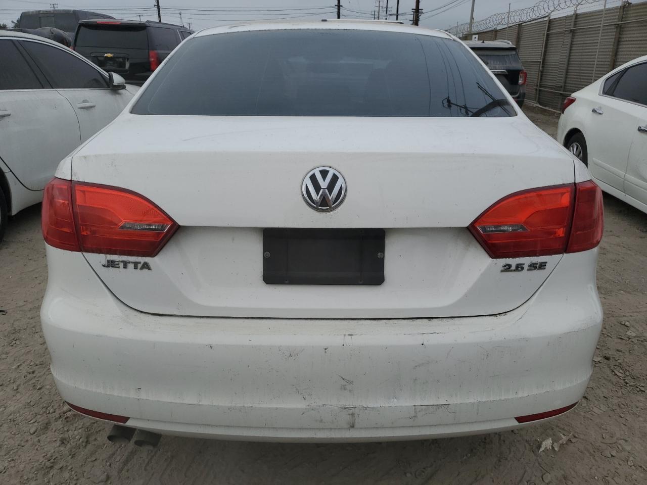 2013 VOLKSWAGEN JETTA SE - 3VWDP7AJ4DM416579
