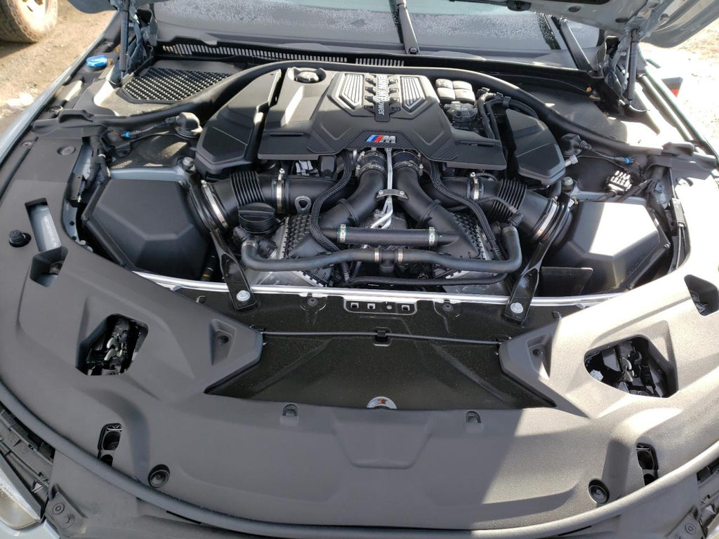 2024 BMW M8 - WBSGV0C05RCP40031