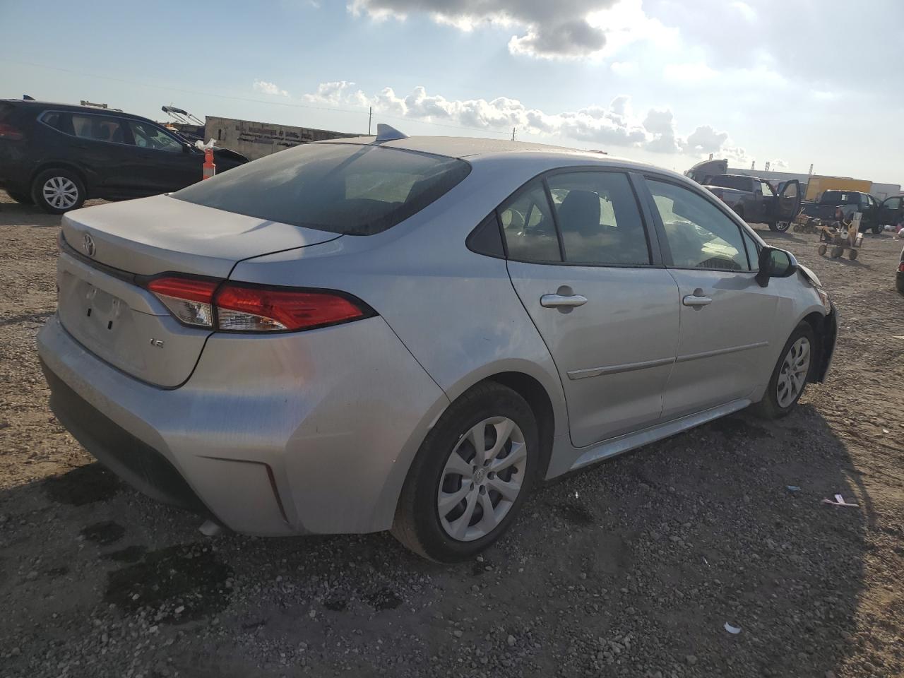 2023 TOYOTA COROLLA LE - JTDB4MEEXP3010357