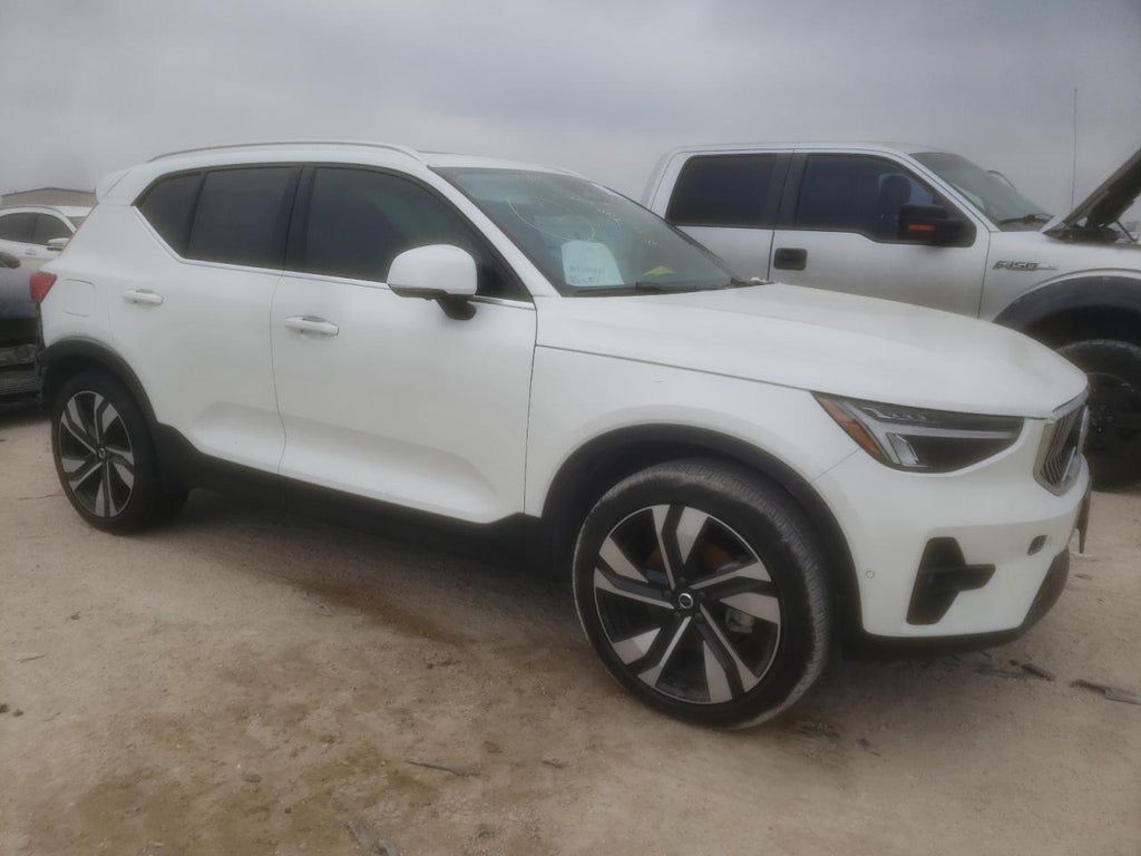 2023 VOLVO XC40 ULTIM - YV4L12UA8P2037138