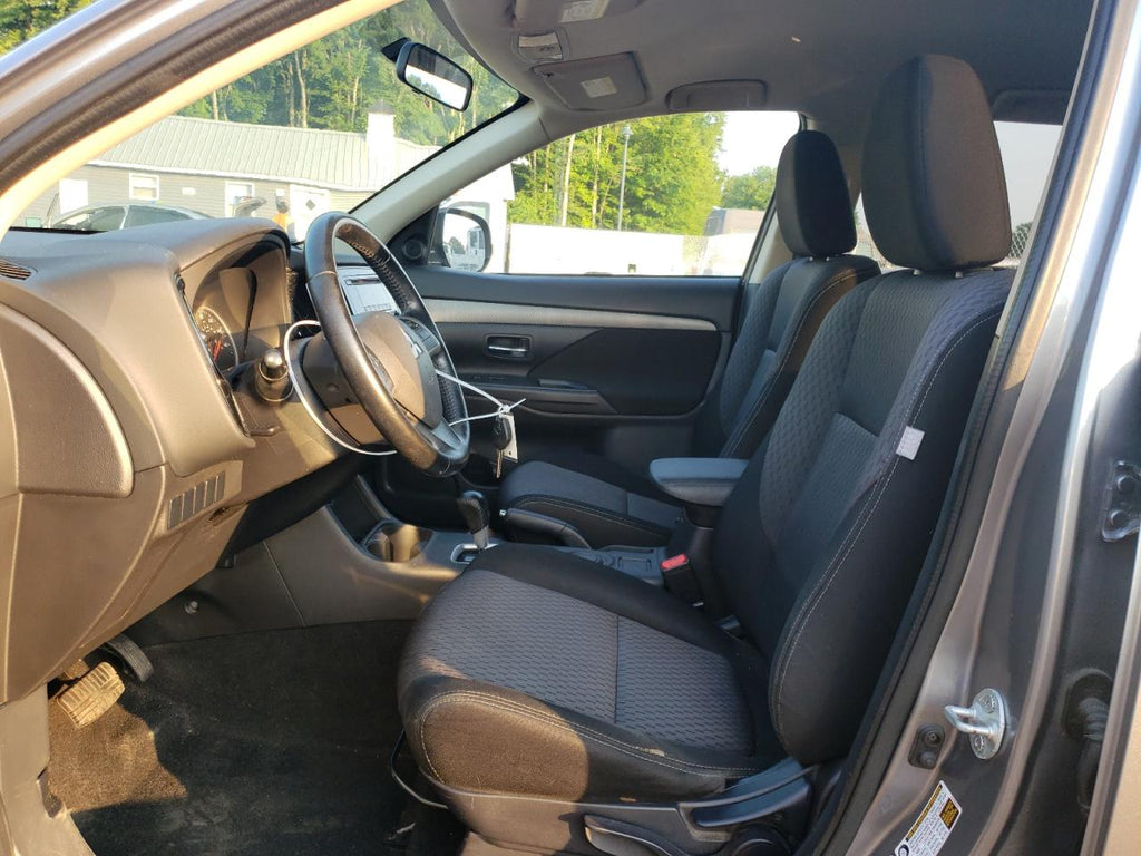 2015 MITSUBISHI OUTLANDER - JA4AD2A36FZ005151