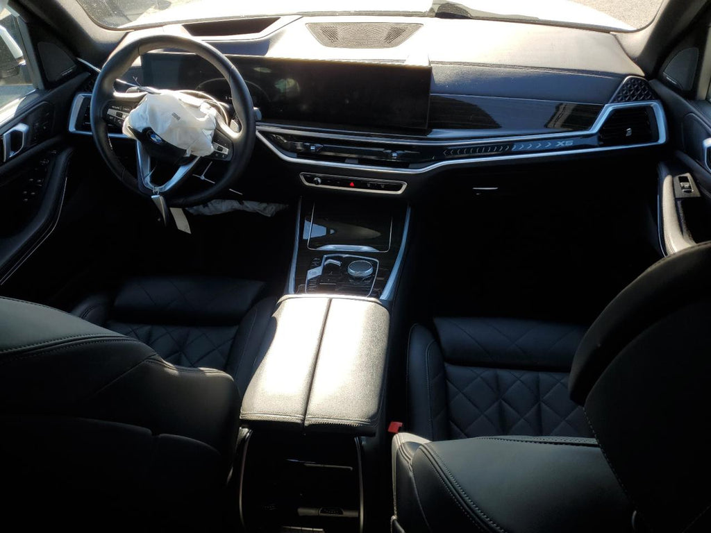 2024 BMW X5 XDRIVE4 - 5UX23EU03R9S89342