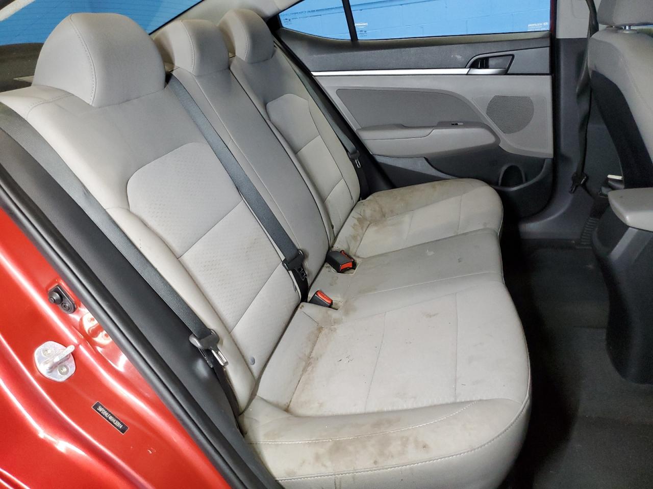 2019 HYUNDAI ELANTRA SE - 5NPD84LF4KH430914