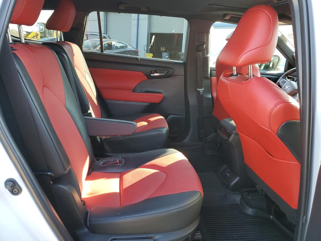 2022 TOYOTA HIGHLANDER - 5TDJZRBH6NS232012