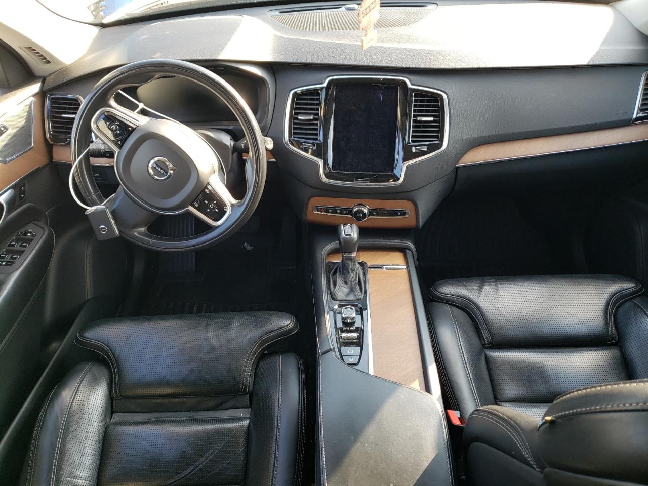 2018 VOLVO XC90 T6 - YV4A22PL0J1340204