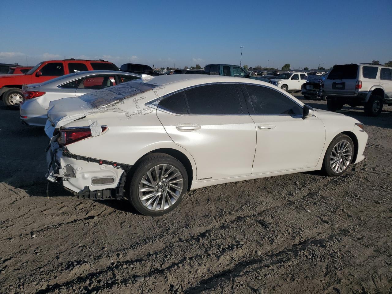 2019 LEXUS ES 300H - JTHB21B13K2024216