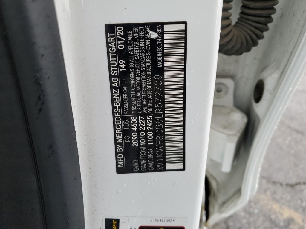 2020 MERCEDES-BENZ C 300 - W1KWF8DB9LR572709