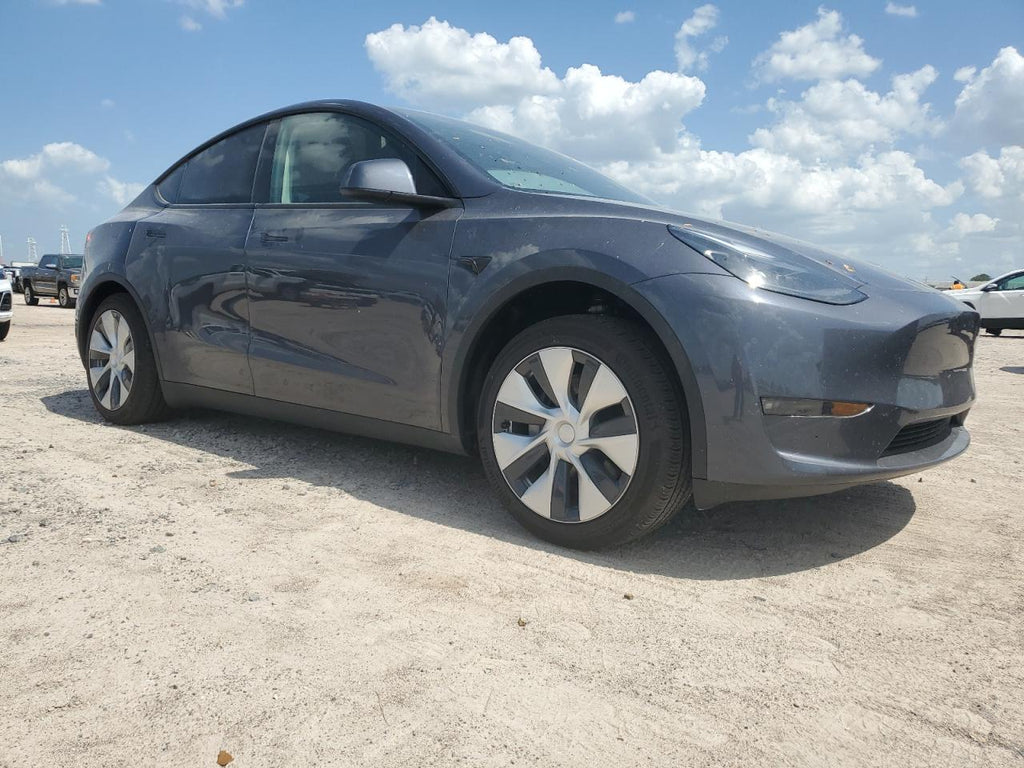 2023 TESLA MODEL Y - 7SAYGDED2PF943071
