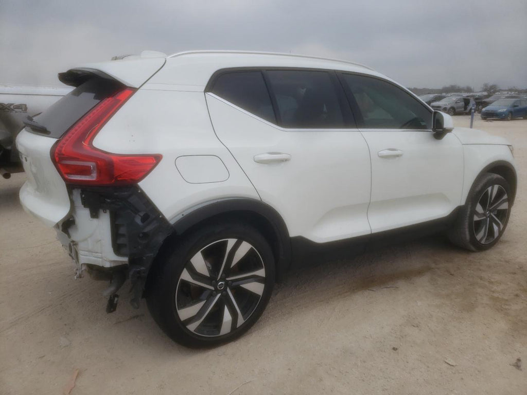 2023 VOLVO XC40 ULTIM - YV4L12UA8P2037138
