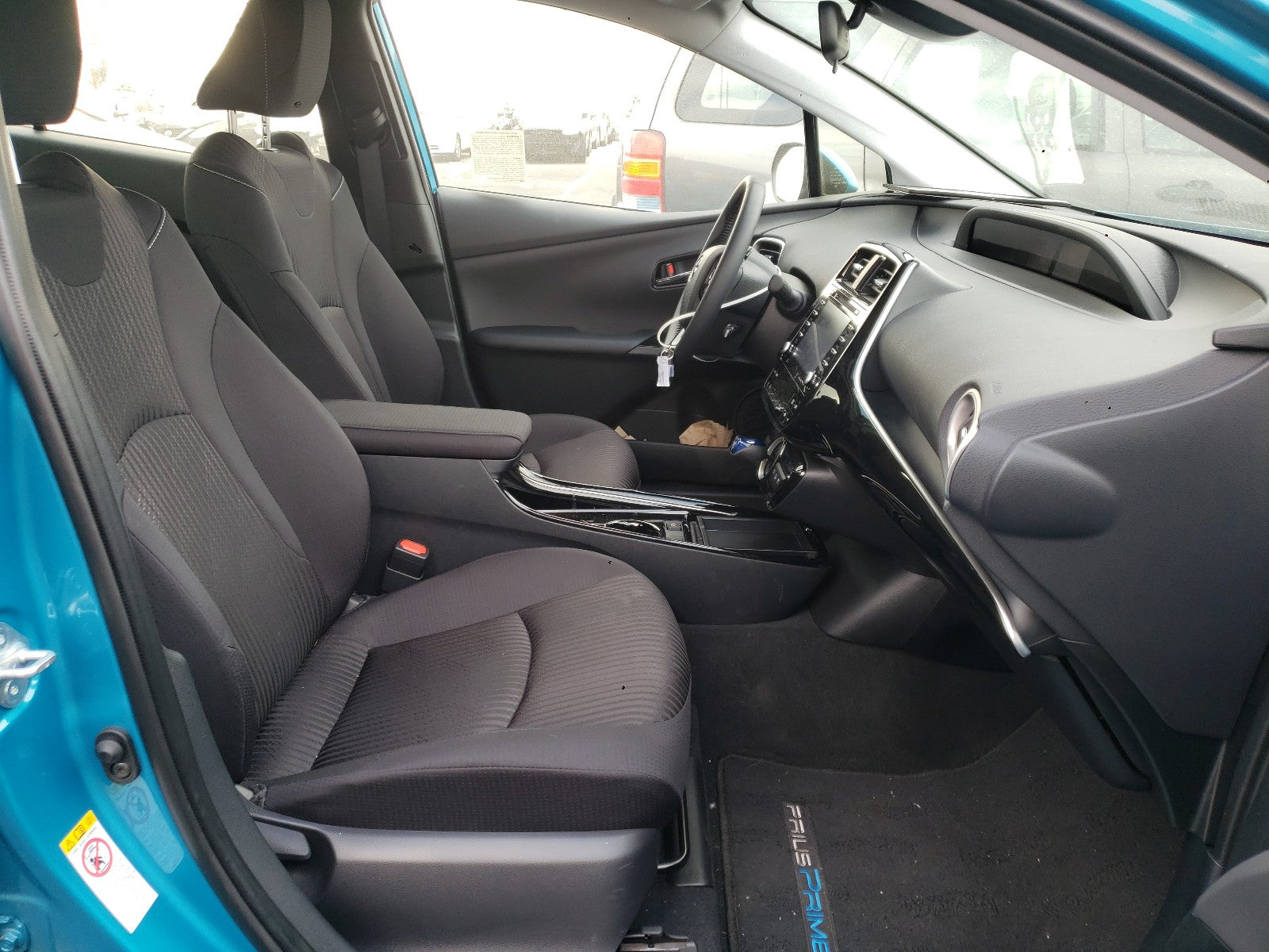 2021 TOYOTA PRIUS PRIM - JTDKAMFP8M3169303