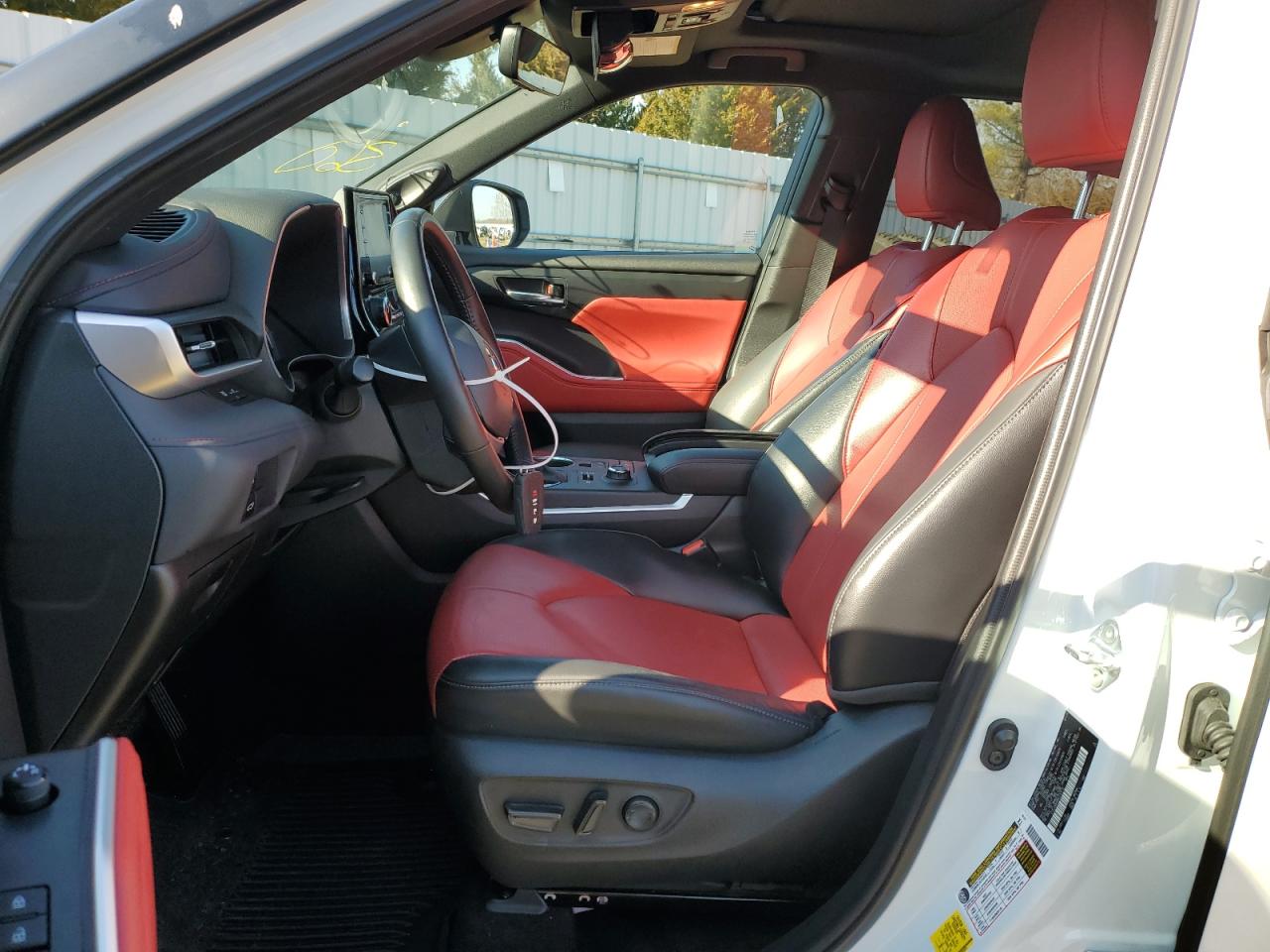 2022 TOYOTA HIGHLANDER - 5TDJZRBH6NS232012