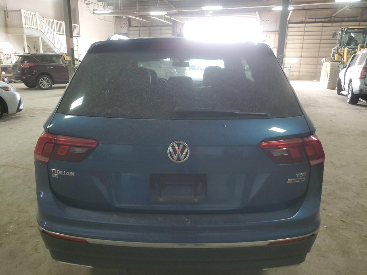 2018 VOLKSWAGEN TIGUAN SE - 3VV2B7AX5JM008134