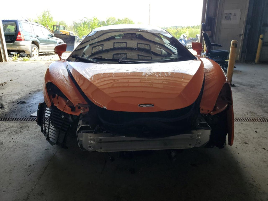 2016 MCLAREN AUTOMOTIVE 570S - SBM13DAA7GW000814