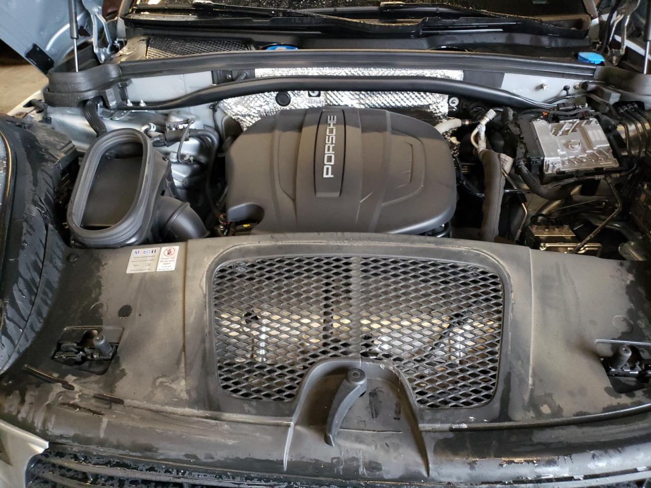 2021 PORSCHE MACAN - WP1AA2A50MLB02988