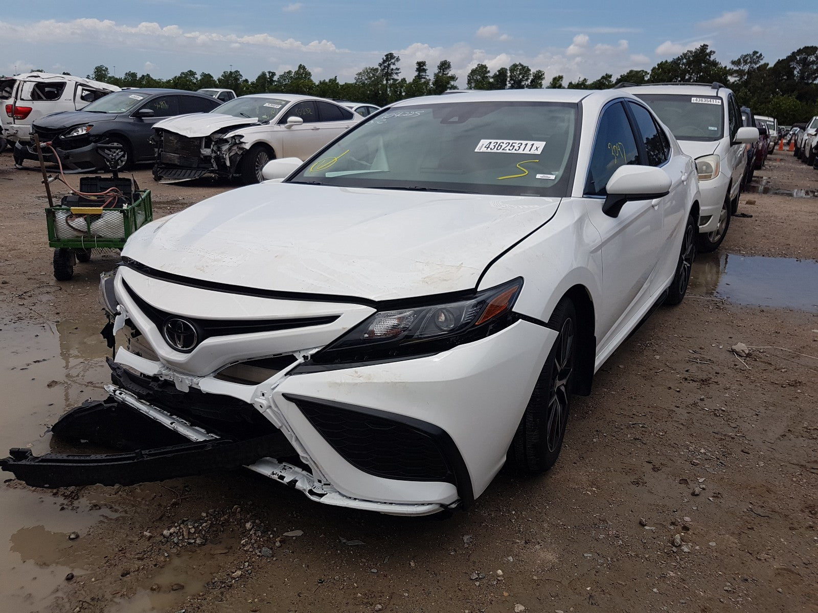 2021 TOYOTA CAMRY SE - 4T1G11AK2MU546584