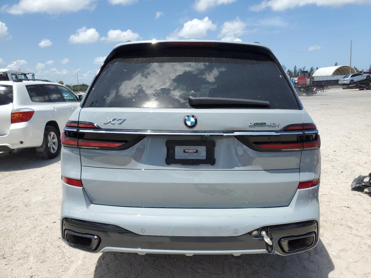 2023 BMW X7 XDRIVE4 - 5UX23EM03P9S06067