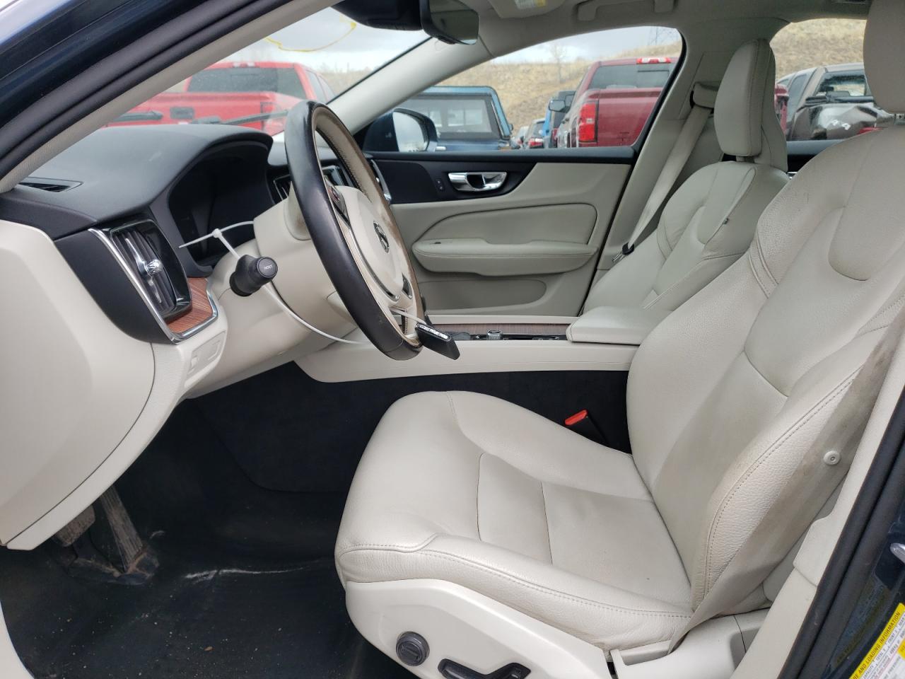 2019 VOLVO S60 T5 MOM - 7JR102FK4KG012530