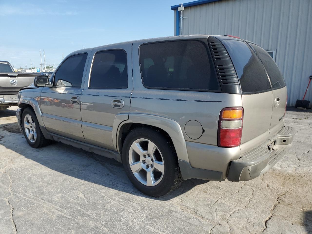 2002 CHEVROLET TAHOE K150 - 1GNEK13Z02R272702