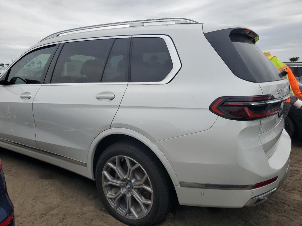 2025 BMW X7 XDRIVE4 - 5UX23EM04S9W86032