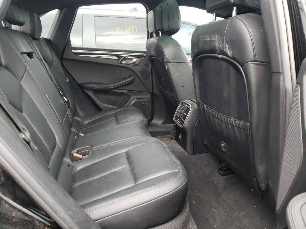 2018 PORSCHE MACAN S - WP1AB2A53JLB39638