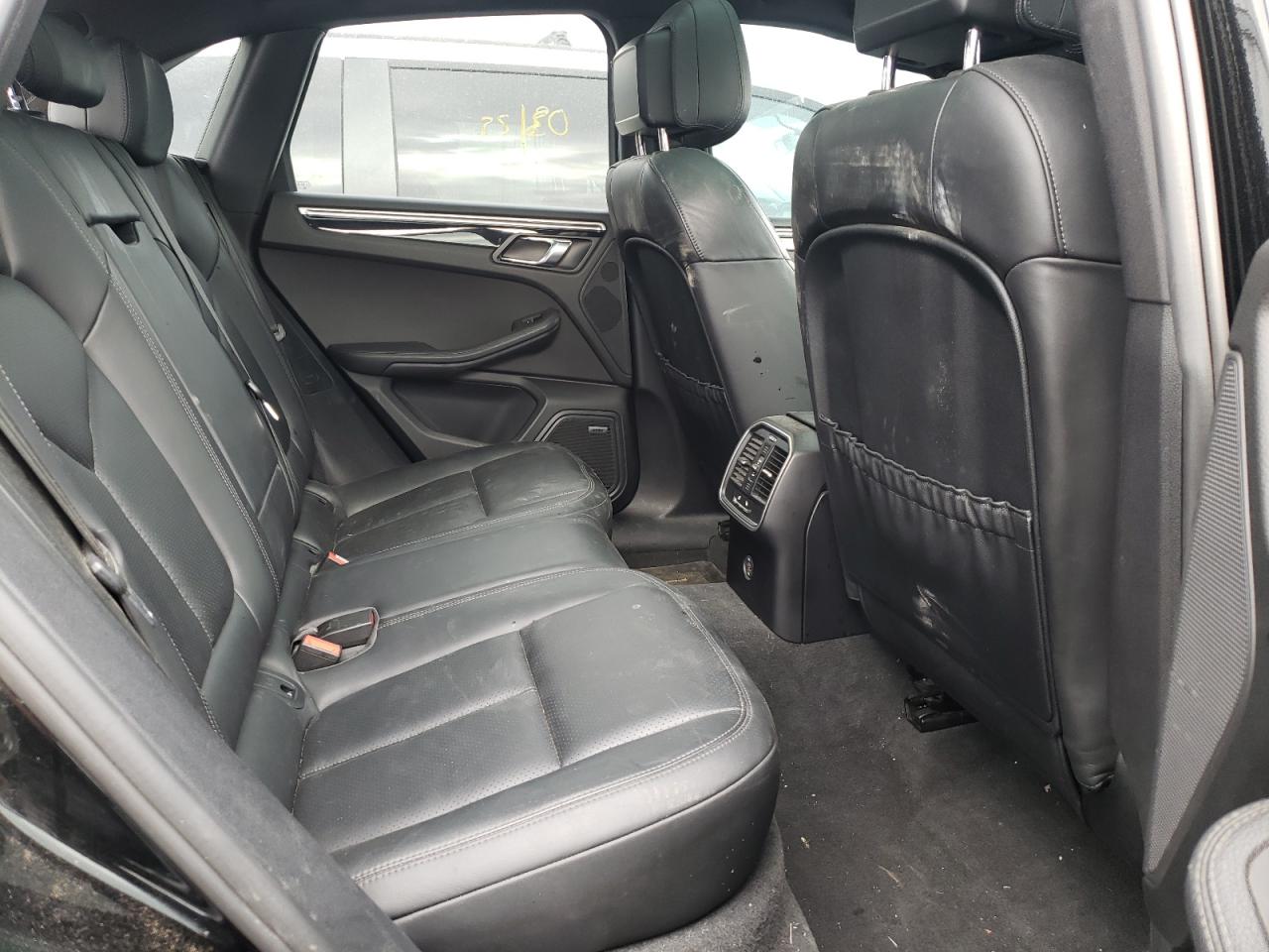 2018 PORSCHE MACAN S - WP1AB2A53JLB39638