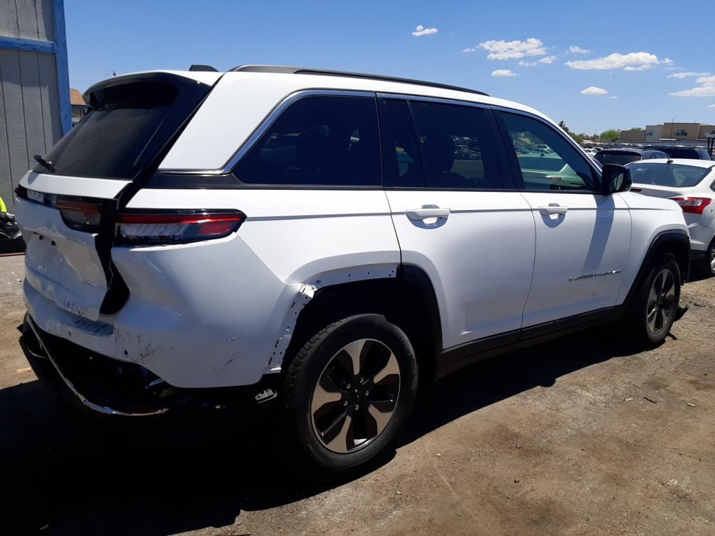 2024 JEEP GRAND CHER - 1C4RJYB63RC146084