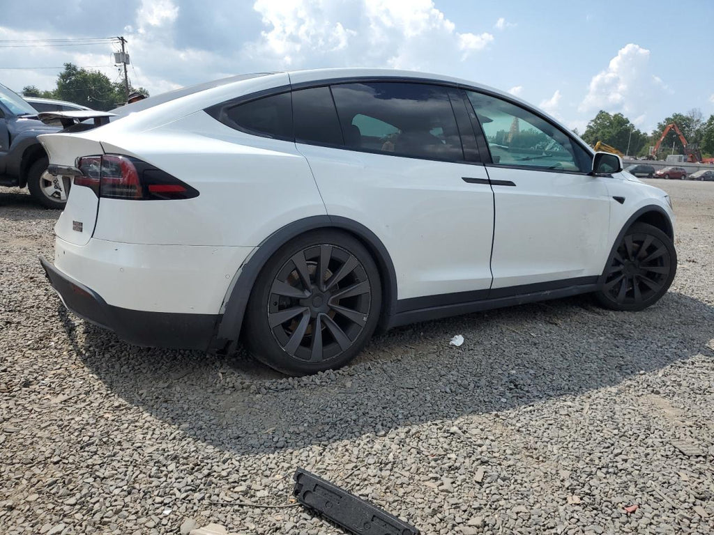 2022 TESLA MODEL X - 7SAXCBE63NF353231