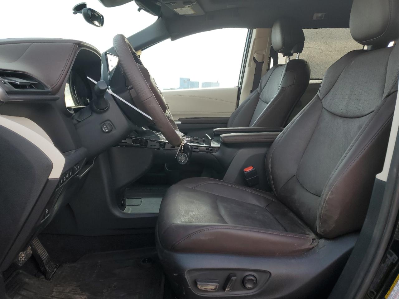 2023 TOYOTA SIENNA LIM - 5TDESKFC2PS097237