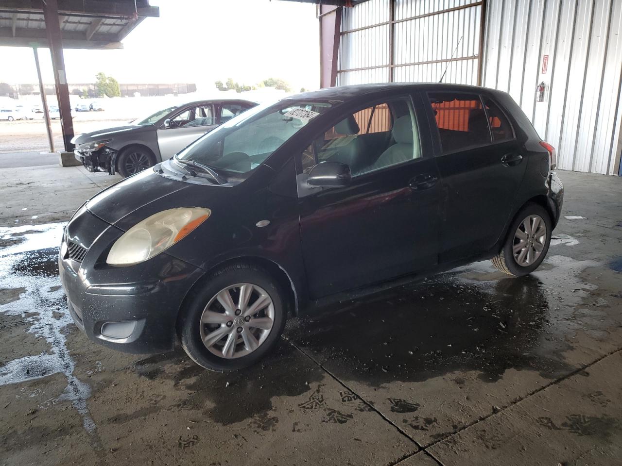 2011 TOYOTA YARIS - JTDKT4K30B5326076