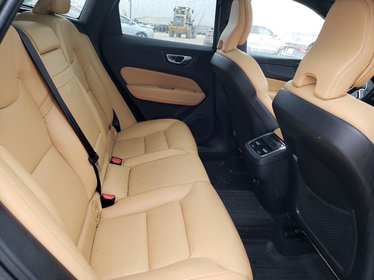 2020 VOLVO XC60 T5 IN - YV4102DL5L1561472