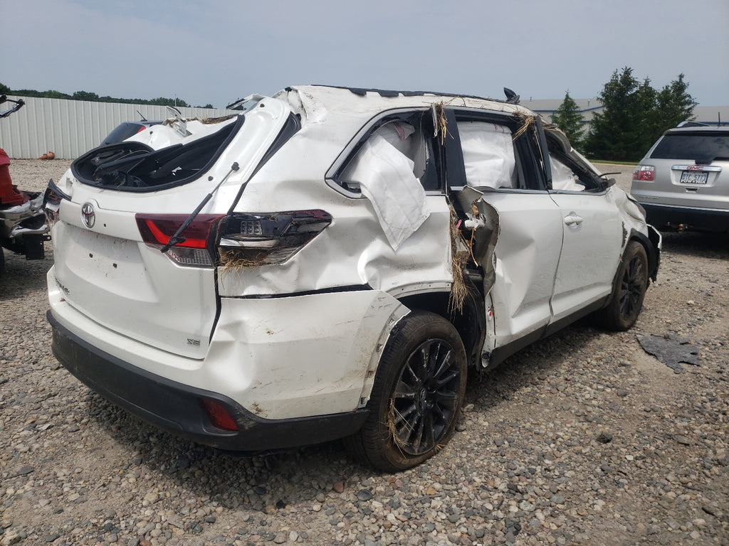 2019 TOYOTA HIGHLANDER - 5TDKZRFH2KS334188