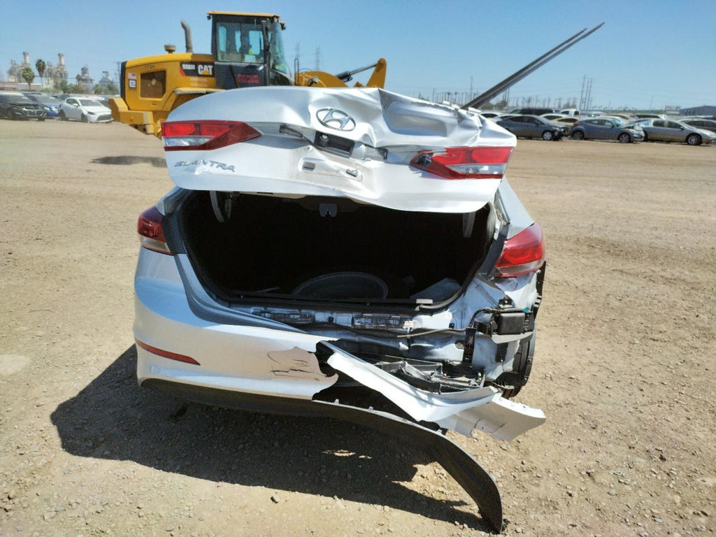 2018 HYUNDAI ELANTRA SE - 5NPD84LF2JH233951