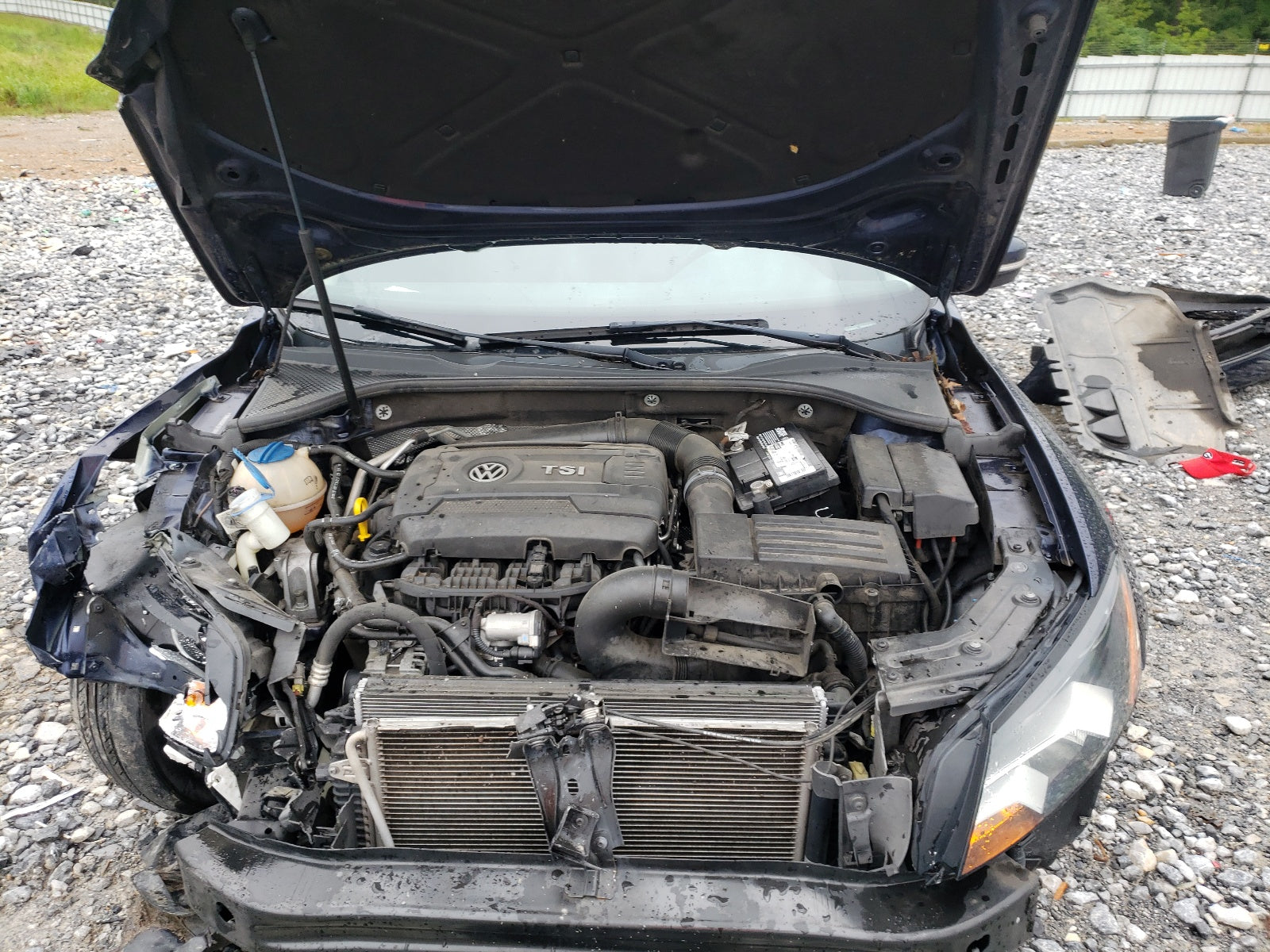 2014 VOLKSWAGEN PASSAT S - 1VWAT7A37EC051608