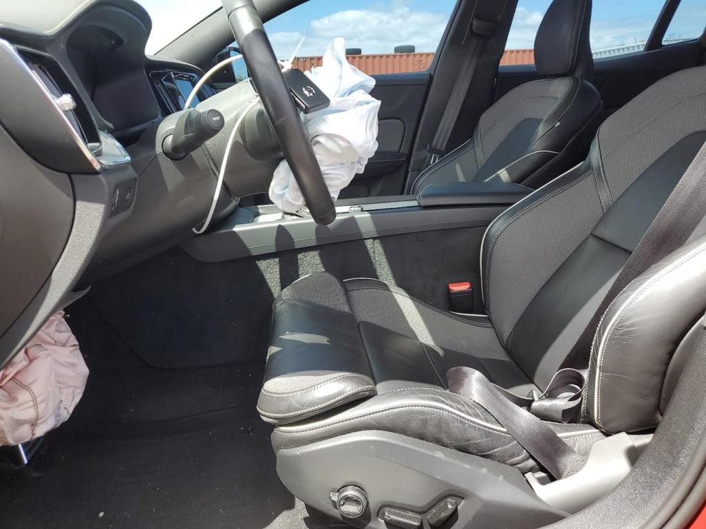 2021 VOLVO S60 T5 R-D - 7JR102FM8MG091284