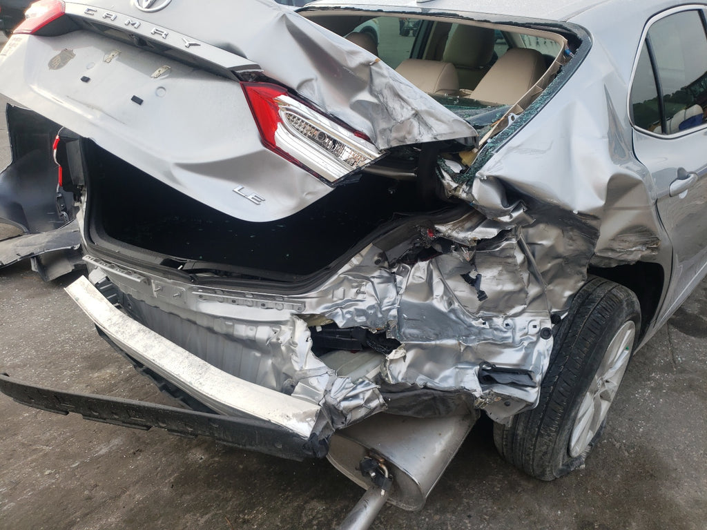 2020 TOYOTA CAMRY LE - 4T1C11AK5LU891556