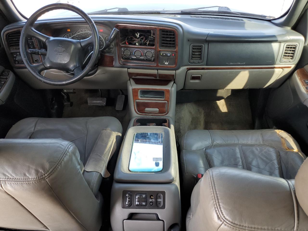 2002 CHEVROLET TAHOE K150 - 1GNEK13Z02R272702