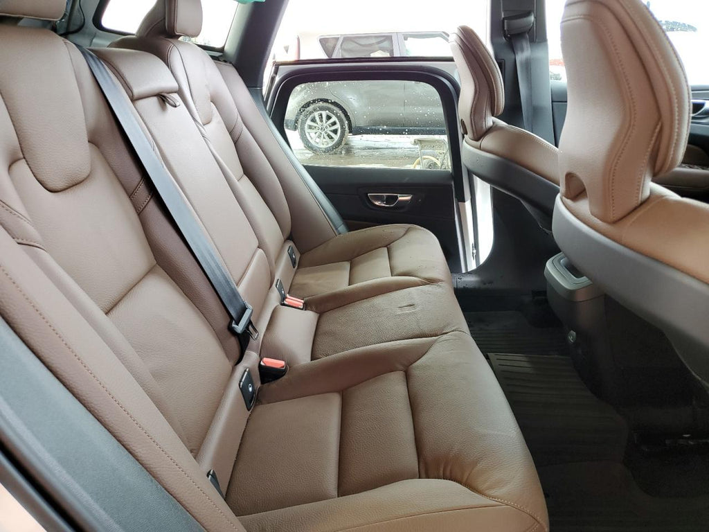 2023 VOLVO XC60 PLUS - YV4L12DE3P1374244