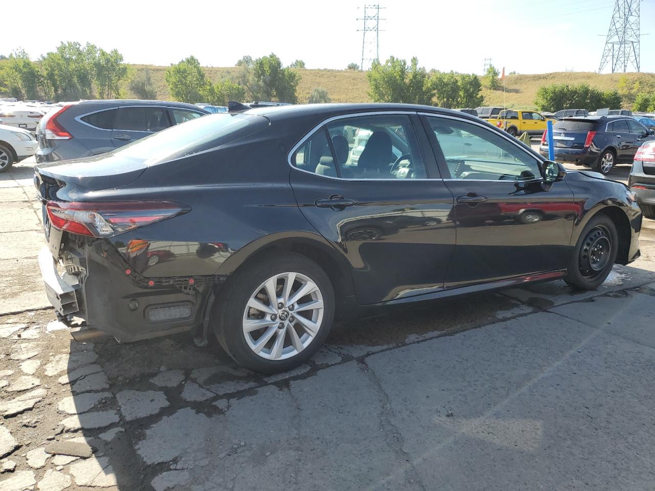 2022 TOYOTA CAMRY LE - 4T1C11AK6NU672771