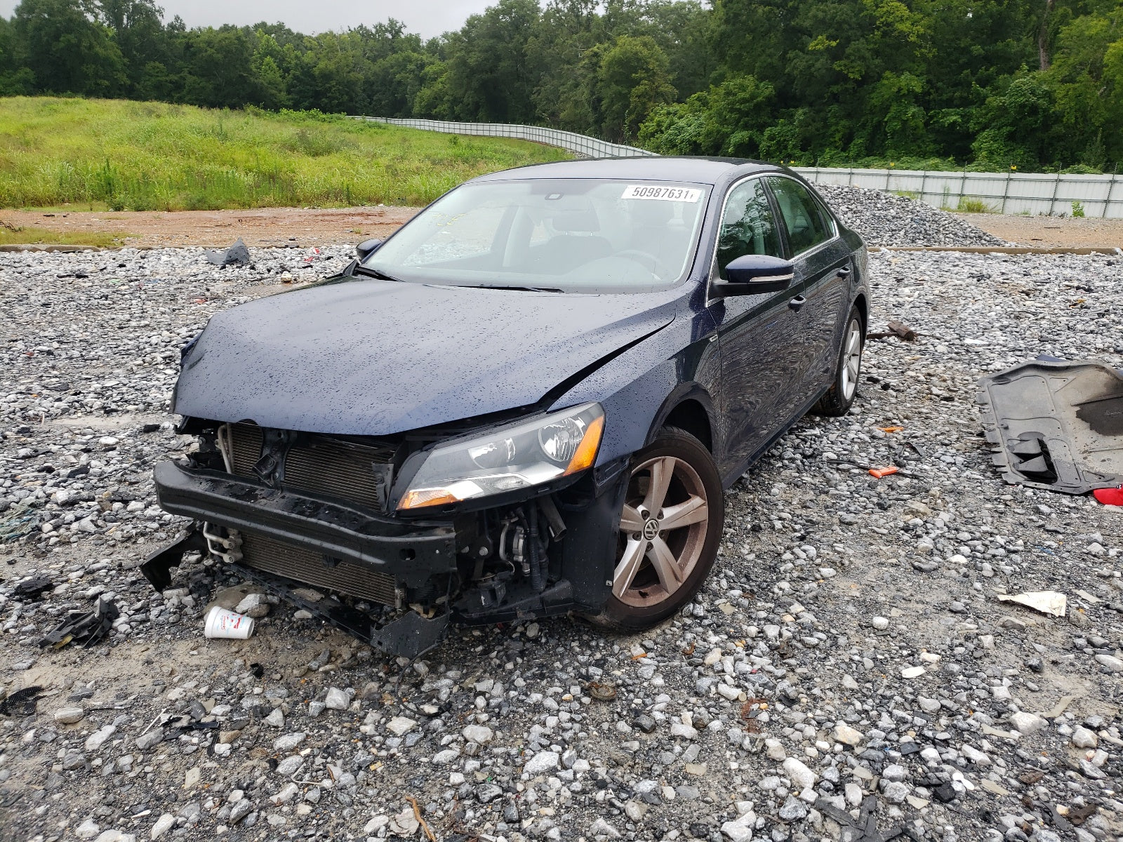 2014 VOLKSWAGEN PASSAT S - 1VWAT7A37EC051608