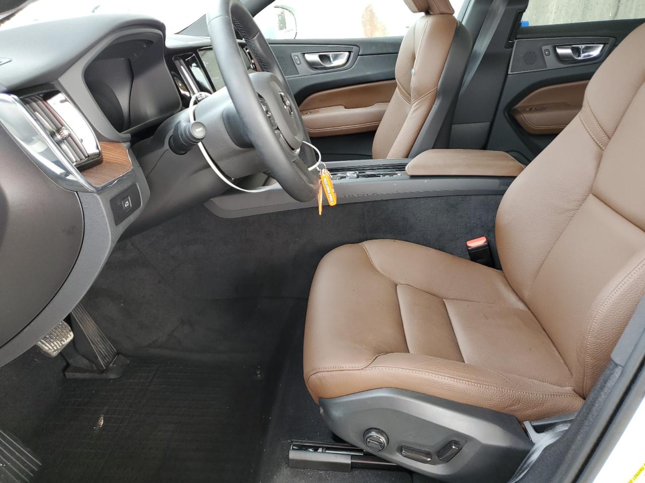2023 VOLVO XC60 PLUS - YV4L12DE3P1374244