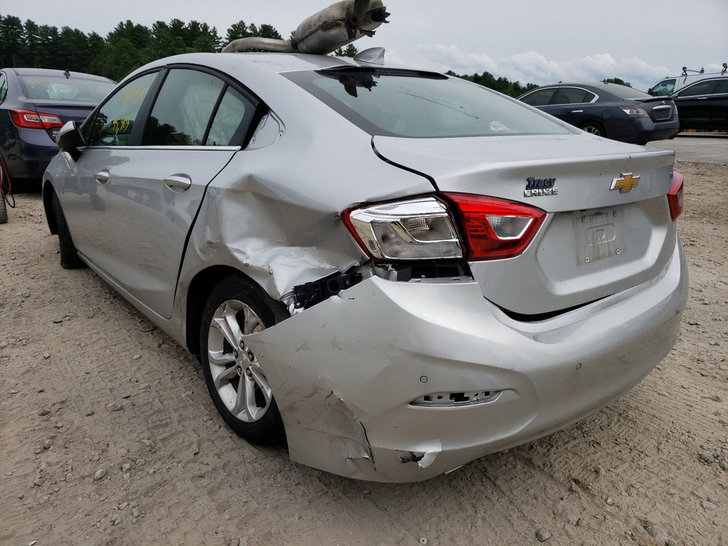 2019 CHEVROLET CRUZE LT - 1G1BE5SM6K7124400